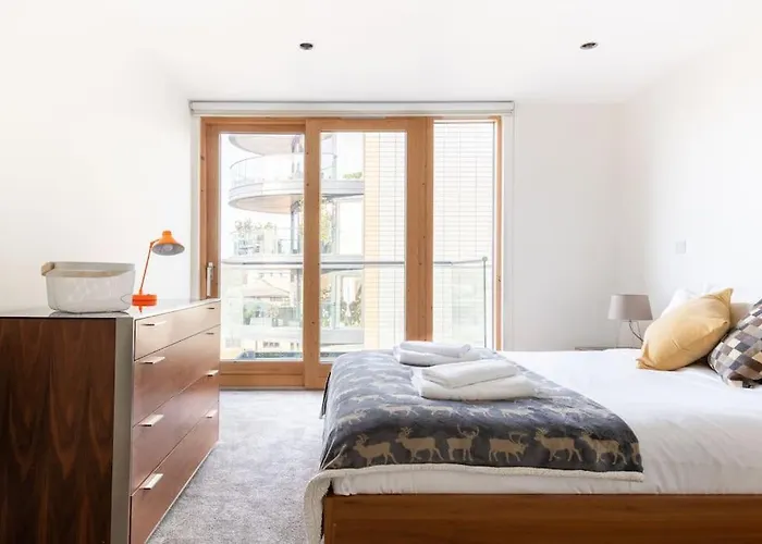 Modern & Comfortable Flat - Tobacco Dock - Wapping